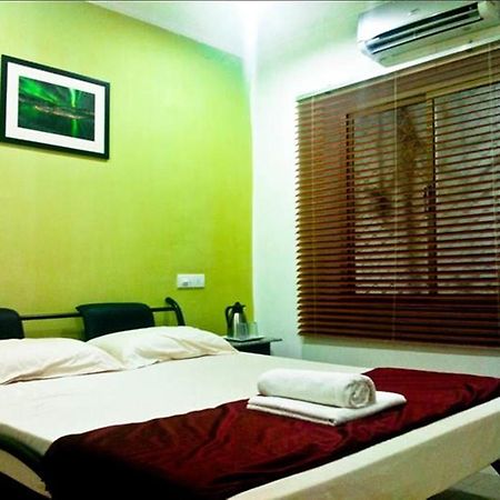 Deccan Comforts Hyderabad Exterior photo